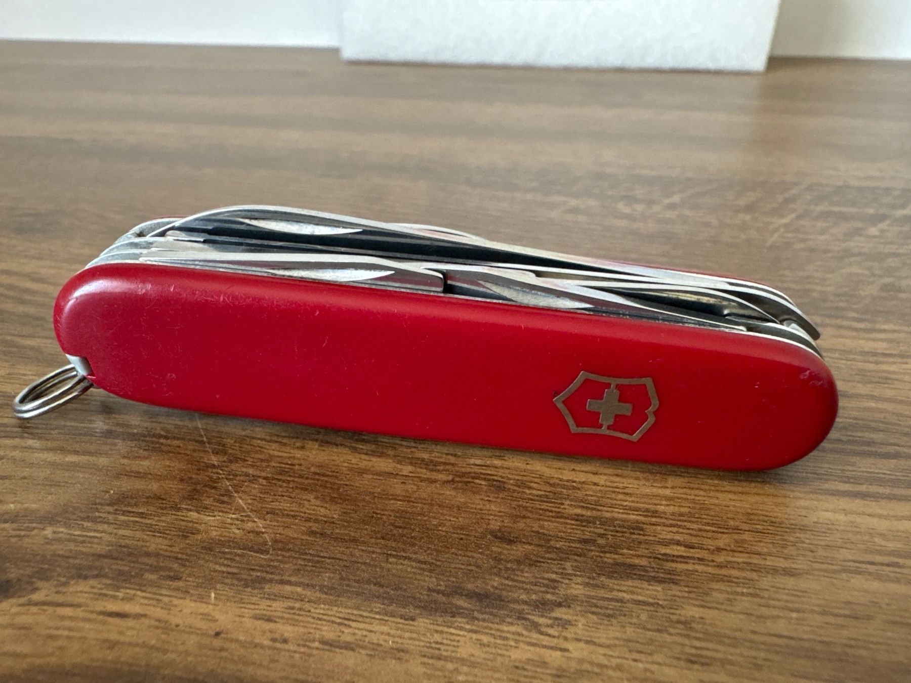 Victorinox Coltelli tascabile: VICTORINOX - Huntsman - Sackmesser – Usato da Andwil SG venduto da Rainboli 8