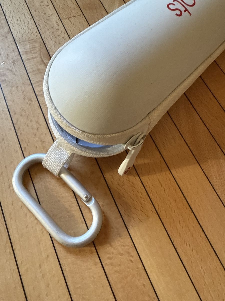 Beats Casse acustiche: Beats by Dre Headphones Case - Pristine Condition! – Usato da Flumserberg tannenboden alp venduto da pedroredshoes 3
