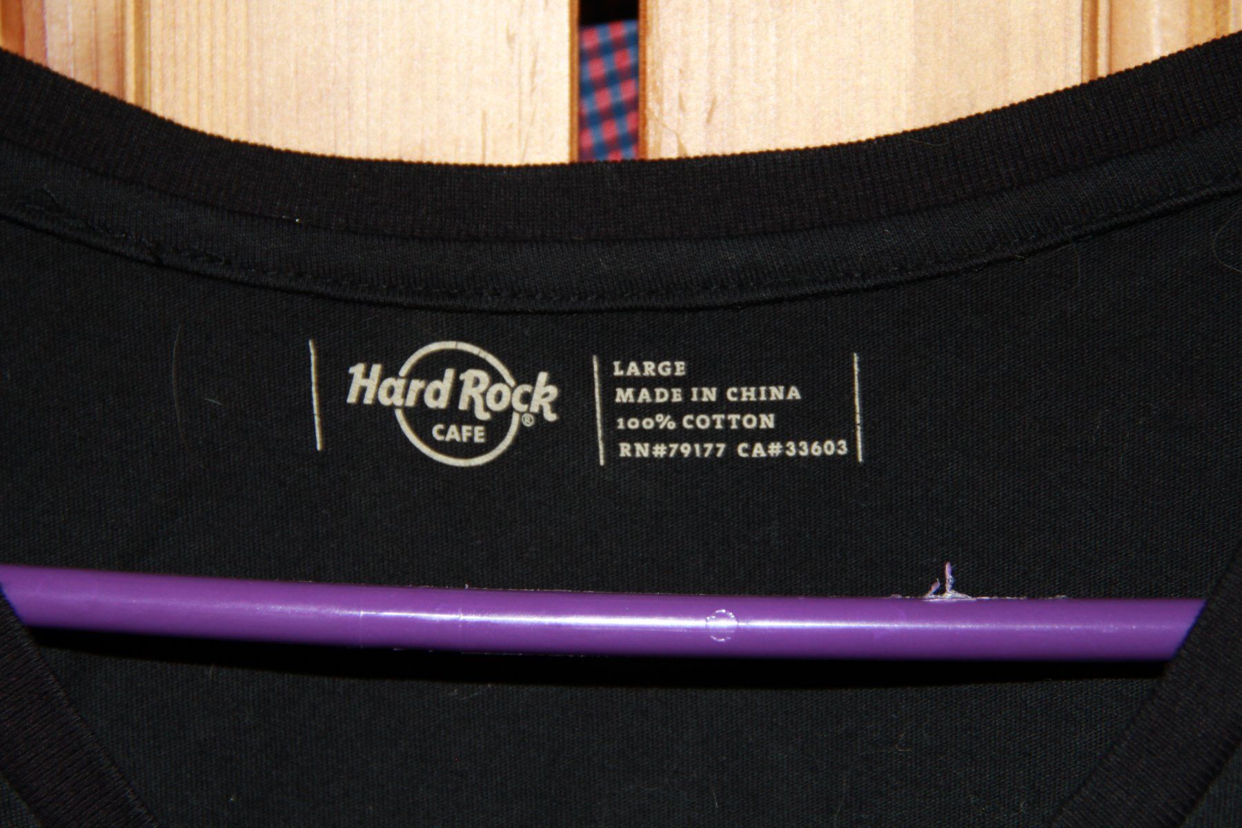 Hard Rock Cafe T-Shirts: Hard Rock Café – Gebraucht aus satigny von cara68 2