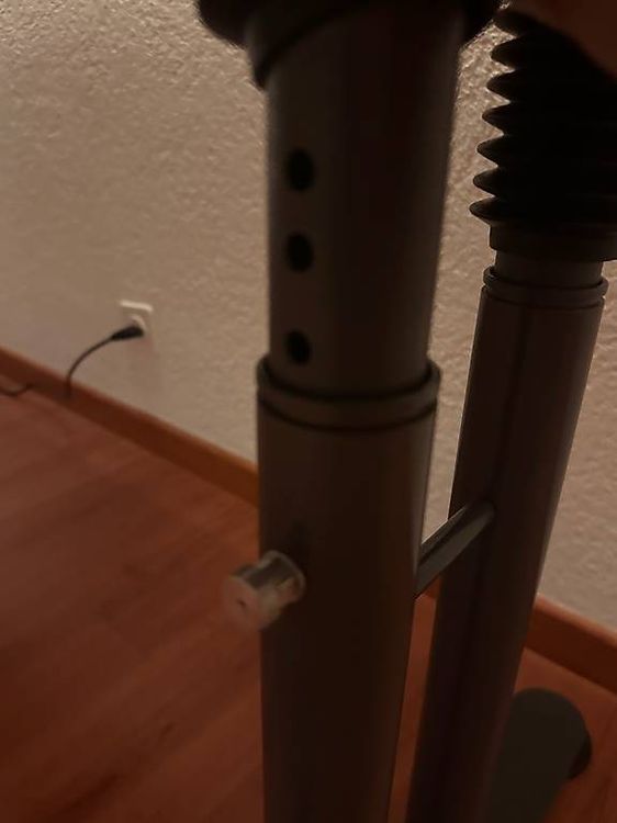 Scrivanie: Bürotisch manuell höhenverstellbar – Usato da Zizers venduto da mjbre21 3