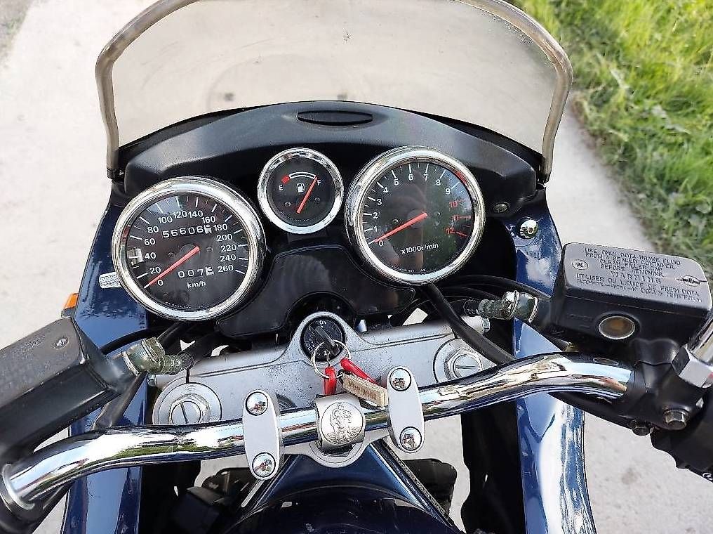 Suzuki Touring: Suzuki Bandit 1200 S ab MFK – D'occasion à Unteriberg par HarriHirsch.1 2