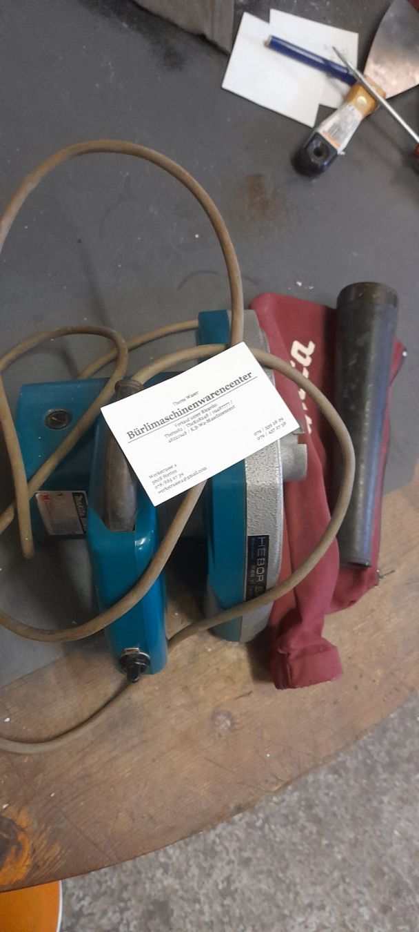 Makita Alle Maschinen: Makita Saug und Blas Bowen – Gebraucht aus Stetten AG von K.B-Wa-Maschinencent 1