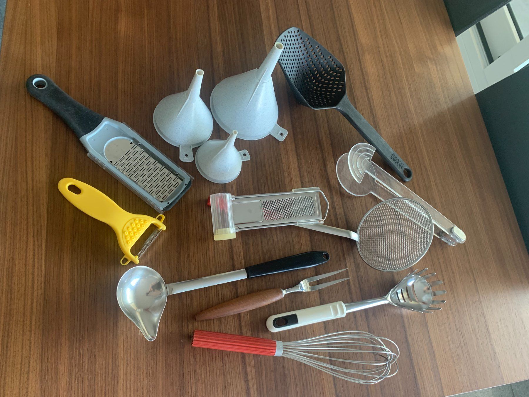 Elettrodomestici da cucina: Küchen Artikel, 13 Stück – Usato da Laax GR venduto da wil_66wq 8