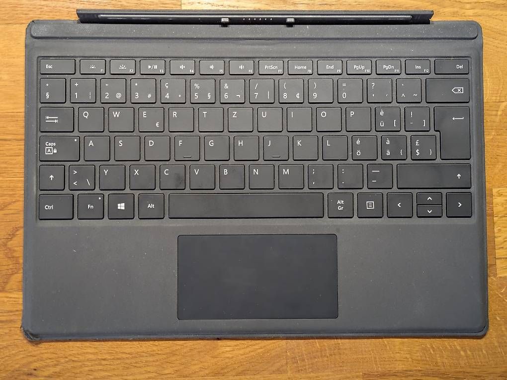 Microsoft Portables: Microsoft Surface Pro 4 mit Tastatur und Surface Pen – D'occasion à Rheinau par Ttr3 2