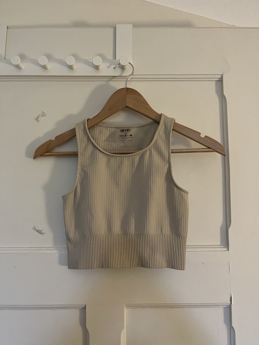 Tops: Sport Top – Neu (gemäss Beschreibung) aus Bern von Nena4
