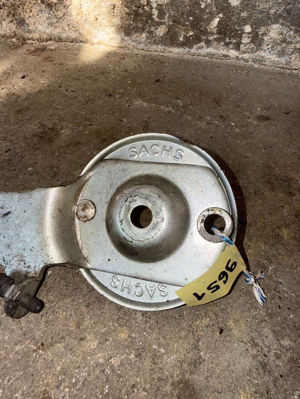 Sachs Pièces pour mobylette: Sachs Mofa Bremsankerplatte – D'occasion à Fahrni b. Thun par berger_tuning34 1