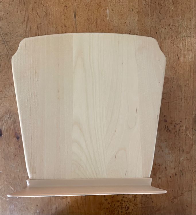 Produktbild von Dreieckige Bücherablage Aus Holz, Buchständer Mit Kaffee-Getränkehalter, 25 X 15 X 17 Cm