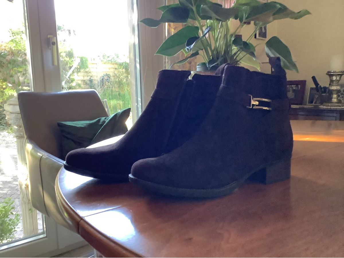 Scarpe da donna: Stiefeletten braunWildleder – Nuovo (secondo la descrizione) da Luterbach venduto da Klematis01 2