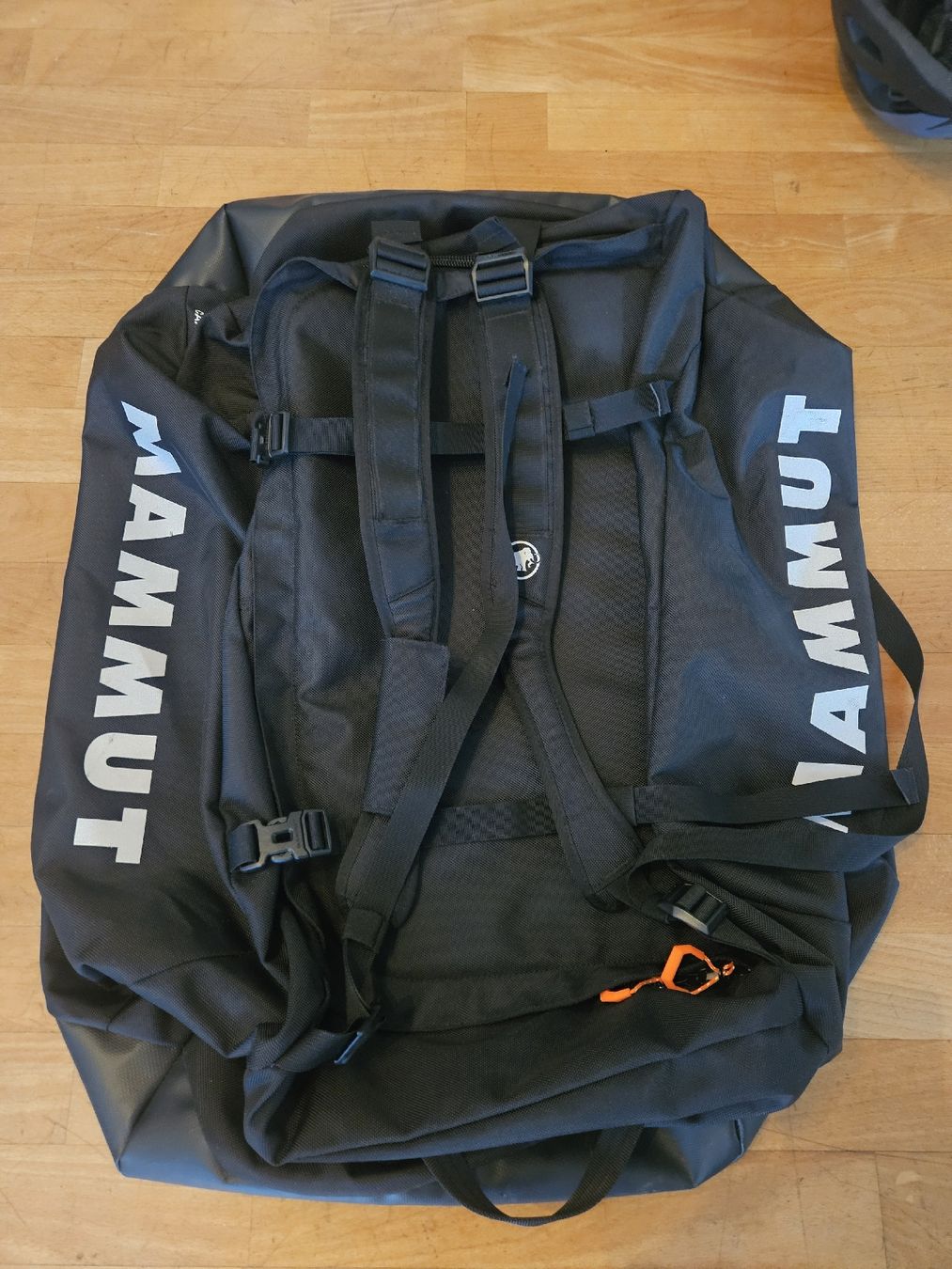 Mammut Borse: Mammut Cargon 110L: Robuste Reisetasche – Usato da Ballwil venduto da nic_prb7 2