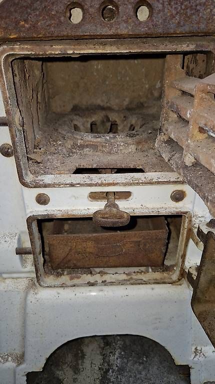 Altri mobili d'antiquariato: Schöner Kachelofen  – Usato da Obergerlafingen venduto da Leolotta 4