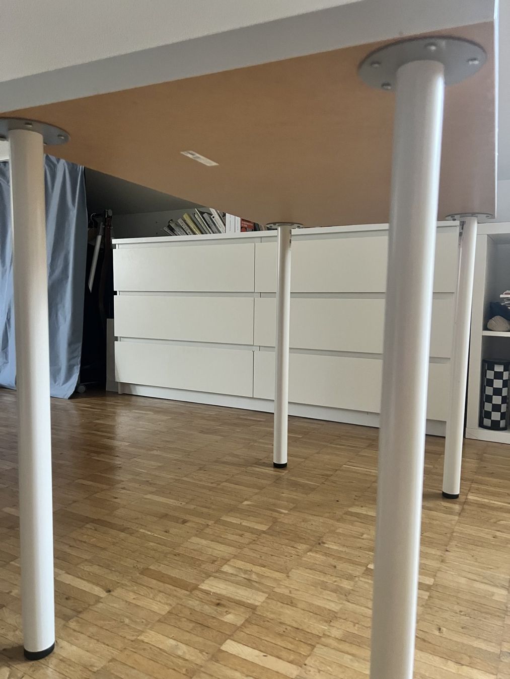 Tavoli: Small table – Usato da Zürich venduto da aba_62bd 1