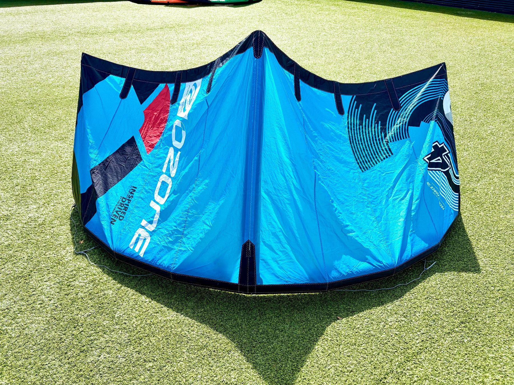 Ozone Kite: Kite OZONE REO V4 in 4m2 – Gebraucht aus Richterswil von Traemlis 6