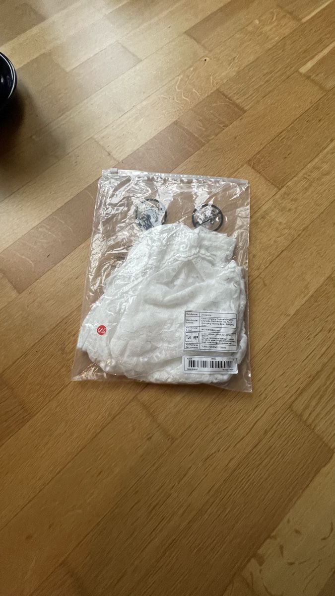 Tops: Neues Spitzenoberteil, Grösse S - Sommerlich! – Neu (gemäss Beschreibung) aus Gränichen von RetoLexi 5