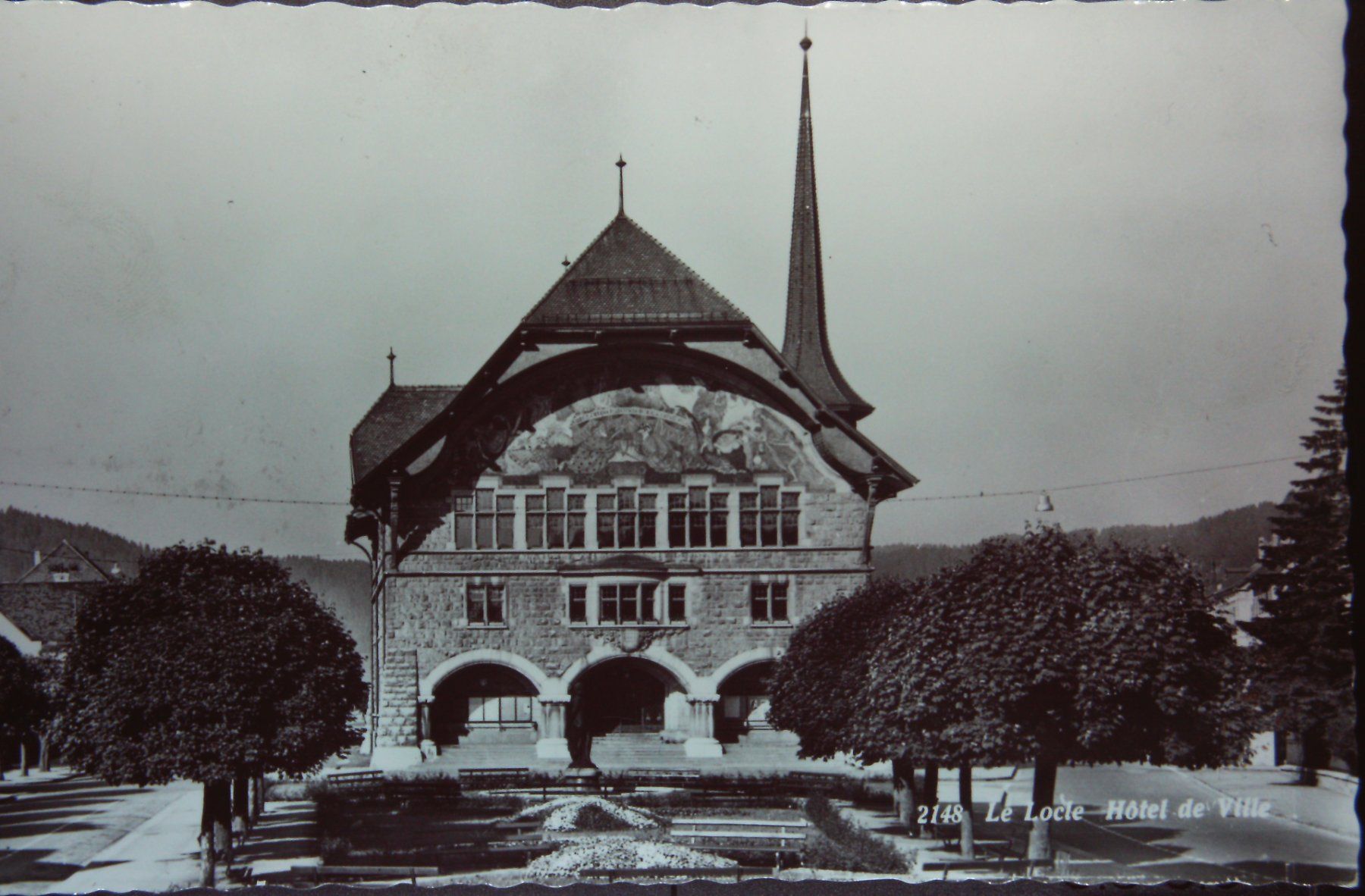 Cartoline postali: Hotel de ville du Locle – Usato da Le Locle venduto da Roger46