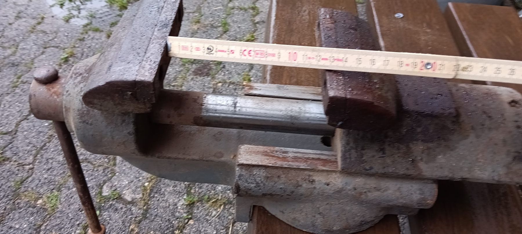 Tutti gli attrezzi: Schraub Stock  – Usato da Hinwil venduto da Daniela06 2
