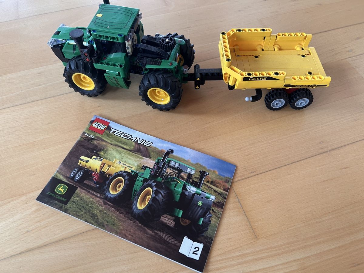 Lego Kit di costruzioni: LEGO Technic John Deere Traktor 42136! – Usato da Winterthur venduto da simi82