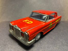 Mercedes-Benz Blechauto Feuerwehrauto Firechief Korea