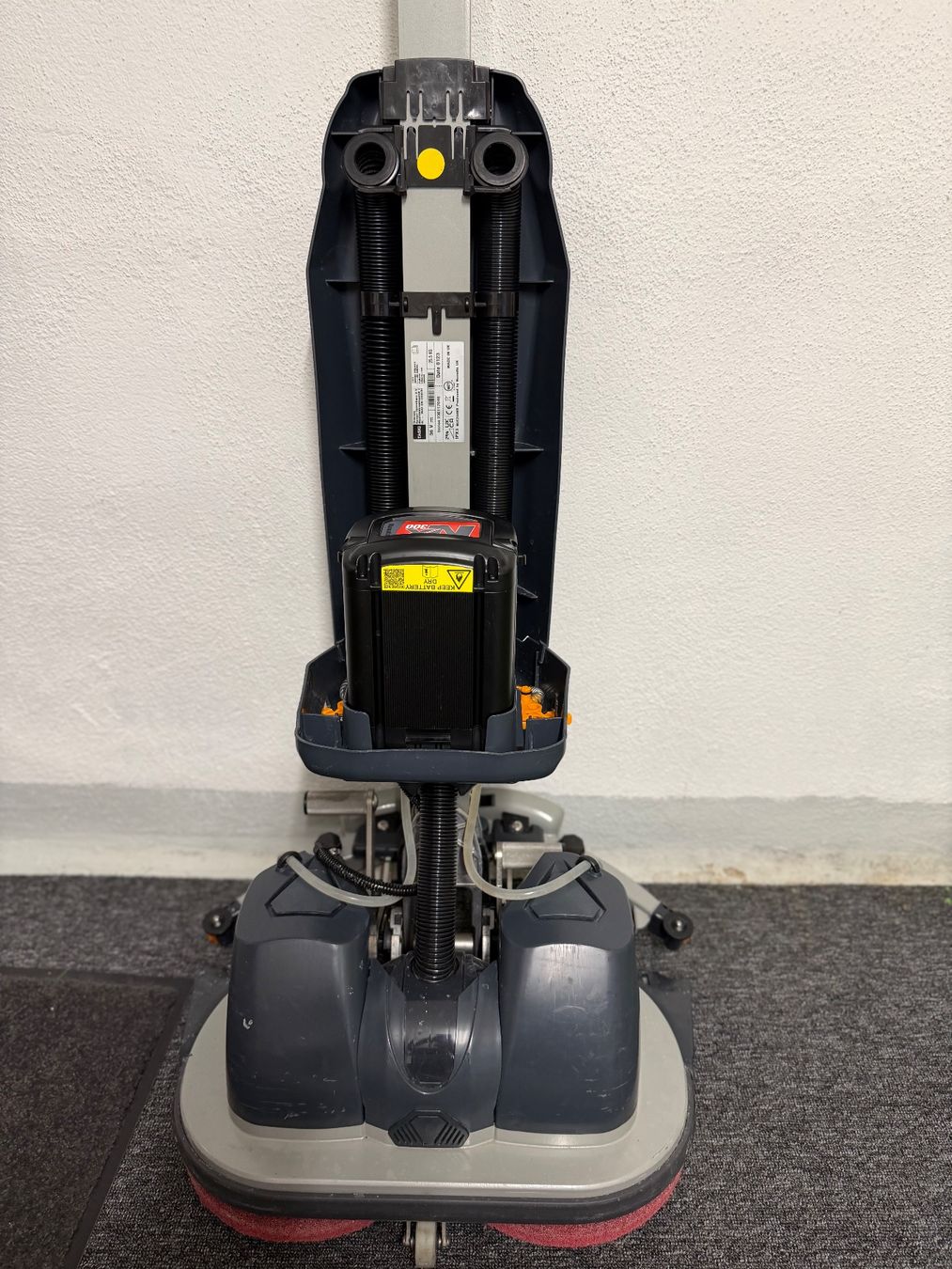 Toutes les machines: Taski Swingo 250 (Numatic) – D'occasion à Biglen par pre_l9ml 2