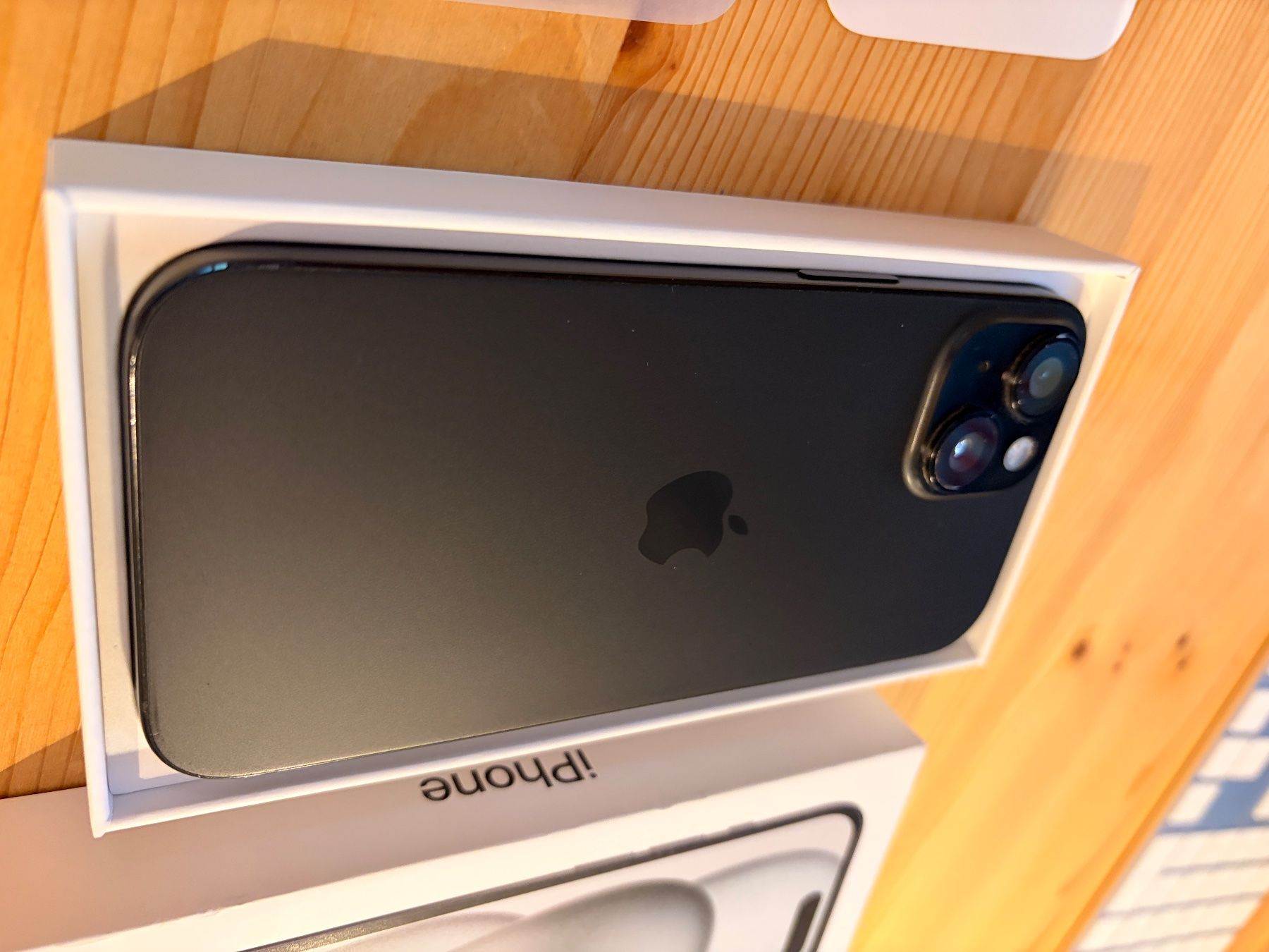 Apple Telefoni cellulari / Smartphones: iPhone 15 Black 128GB – Usato da Herrliberg venduto da Tcardo 1