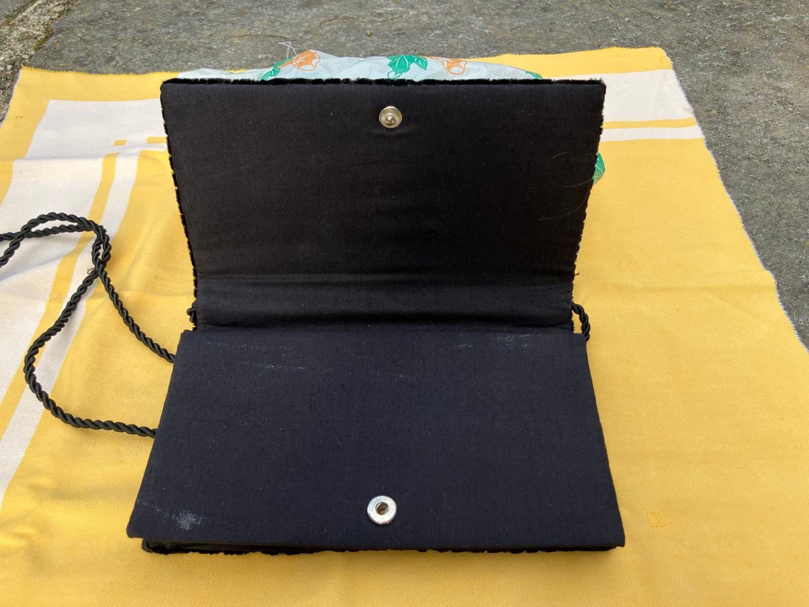Borse da donna: Vintage Clutch Pouch Bag – Usato da Monte Carasso venduto da arn_dime 2