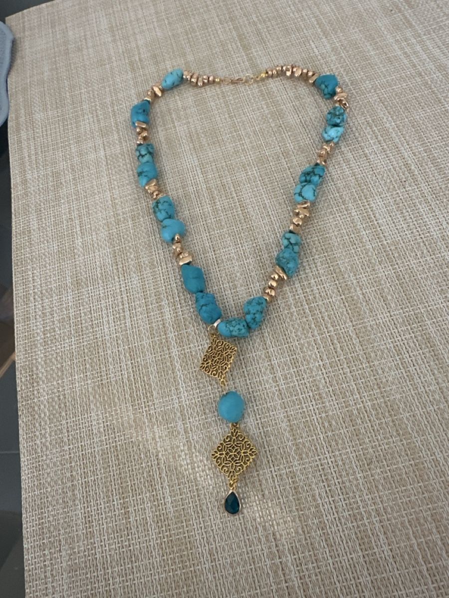 Ketten: Boho-Chic Turquoise Necklace with Golden Geometric Charm – Neu (gemäss Beschreibung) aus Bouveret von dou_g8q7 2
