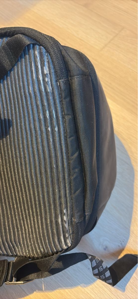 Under Armour Sacs à dos: Under Armour backpack No weight model  – D'occasion à Blonay par herrhama 6