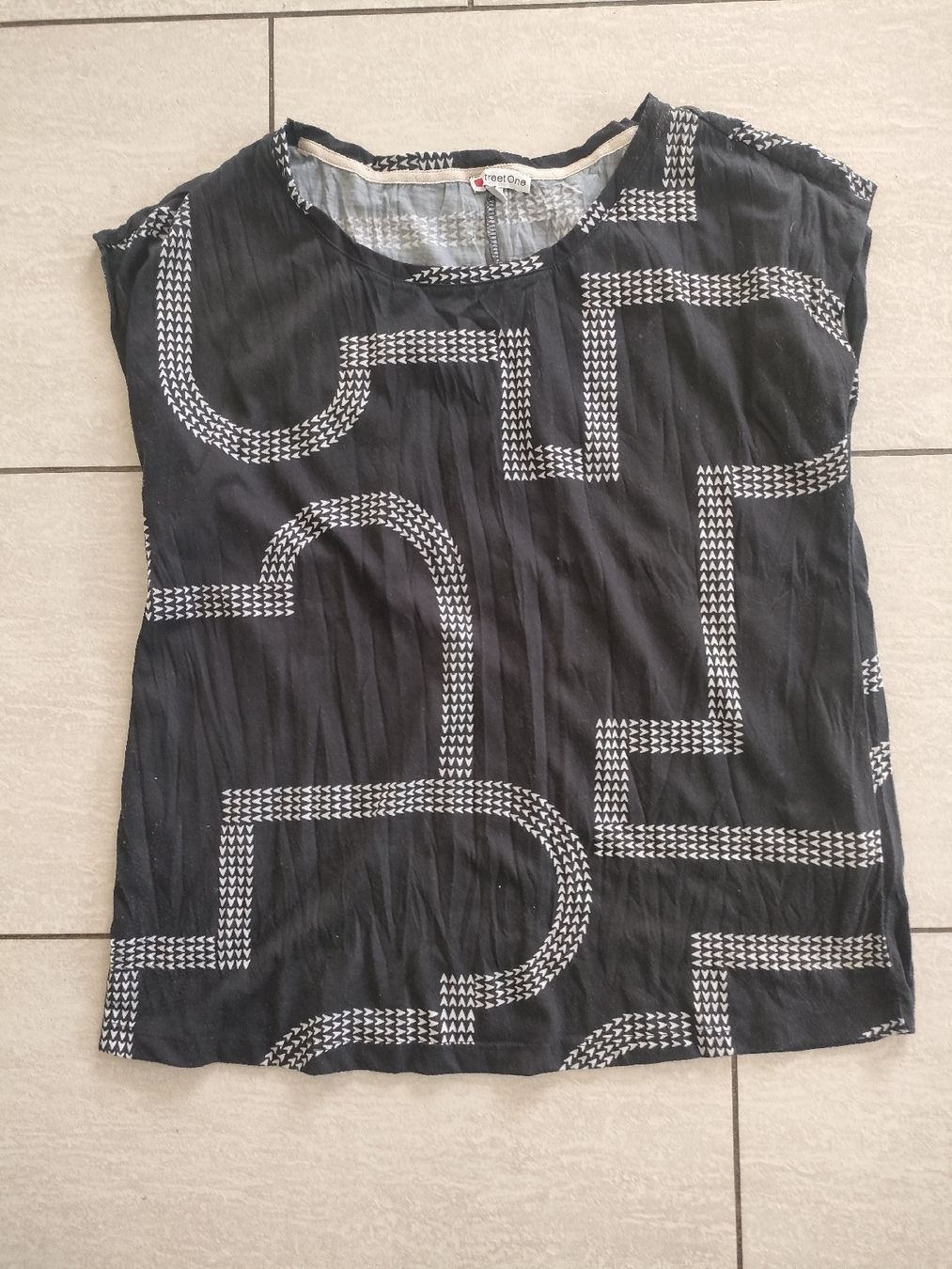 T-shirt: Tshirt Gr.36 Street one – Usato da Neftenbach venduto da Grisu97