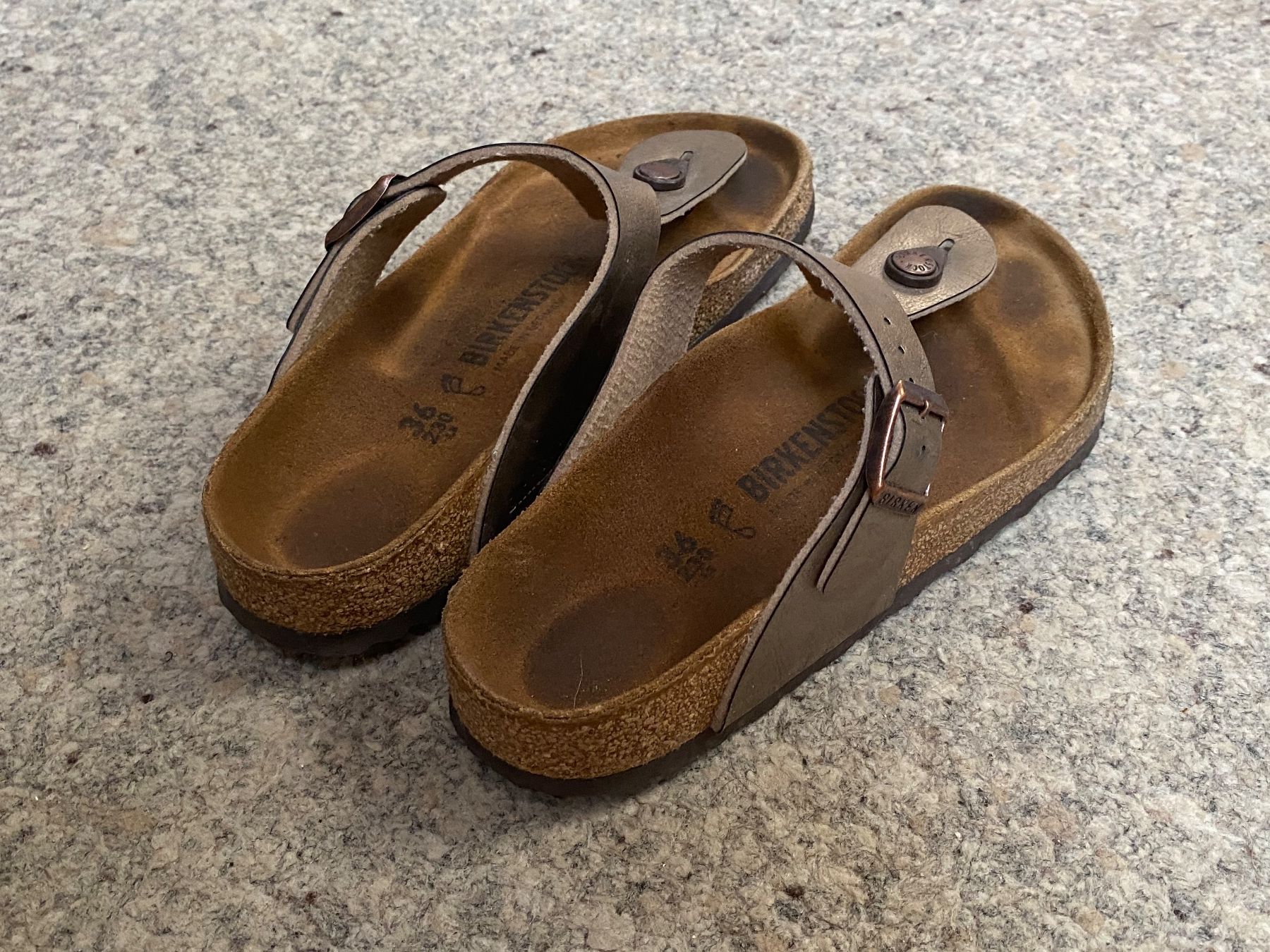 Birkenstock Chaussures femmes: Birkenstock Gizeh Gr. 36 – D'occasion à Wattwil par edel88 3