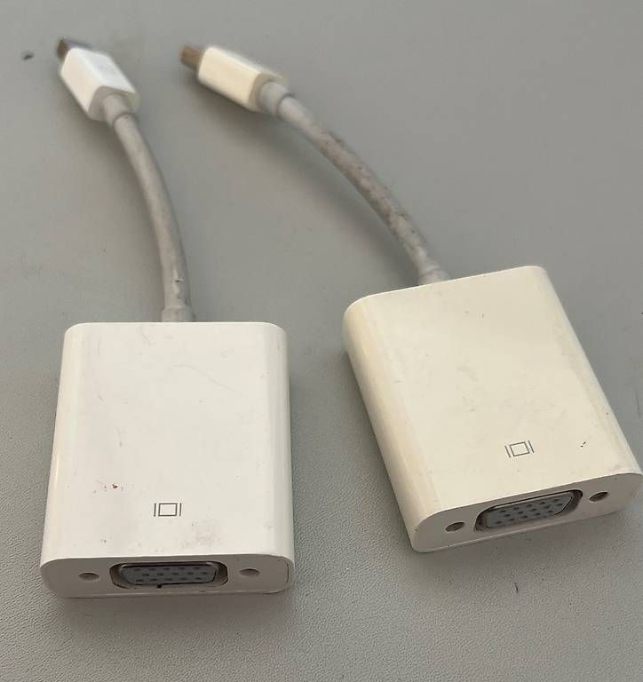 Unità & Adattatore: VGA zu Thunderbolt Adapter Apple – Usato da Gunzwil venduto da mku_pv6y 1