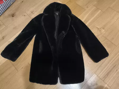 Kunstfellmantel Zara schwarz Grösse S sehr guter Zustand 