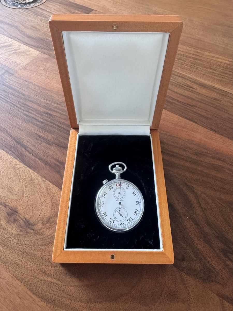 Nivada Montres: Nivada Grenchen Stoppuhr – D'occasion à Sursee par Dersempacher