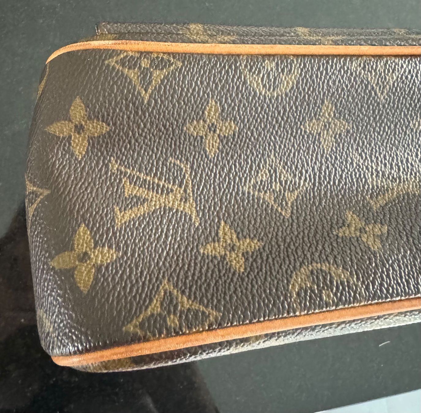Louis Vuitton Borse da donna: Neuwertige Louis Vuitton Tasche – Nuovo (secondo la descrizione) da Muttenz venduto da Winzaren 7