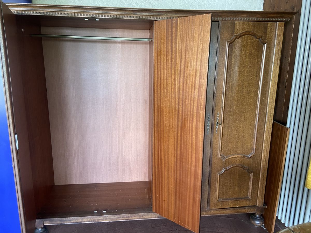 Armoires: Armoire de chambre – D'occasion à Bevaix par car_fyw5 1