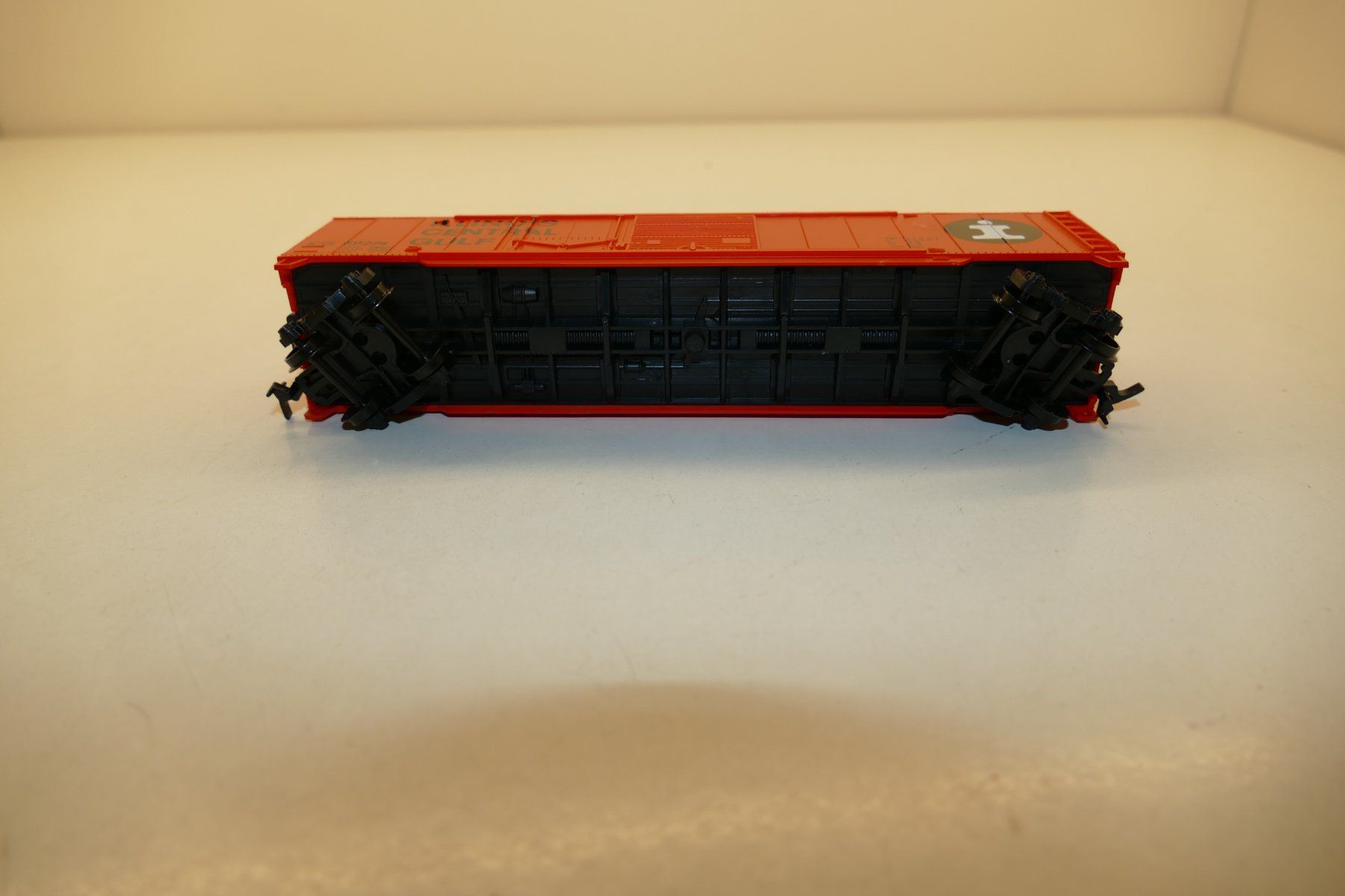 IHC Modellini di ferrovie: IHC H0: US Box Car Illinois Central Gulf – Nuovo e nell'imballaggio originale da Niederhasli venduto da rail-duerst 4