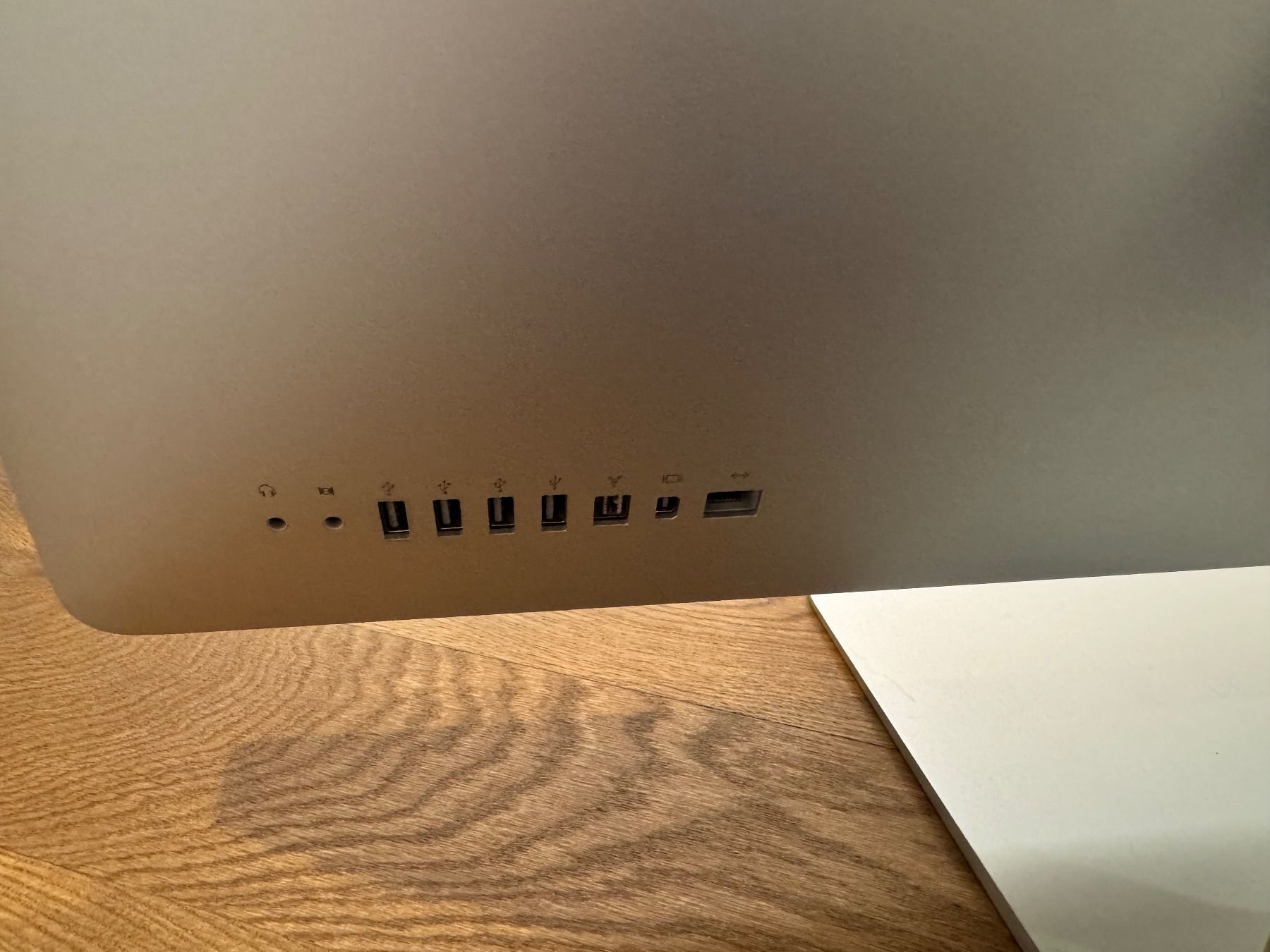 Apple PCs: iMac 27 Zoll, macOS High Siera - mid 2010 – Gebraucht aus Ruggell von  1