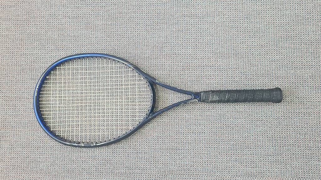 Racchette: 2 Tennisschläger mit Tasche - gebraucht – Usato da Gwatt (Thun) venduto da inf_hgc8