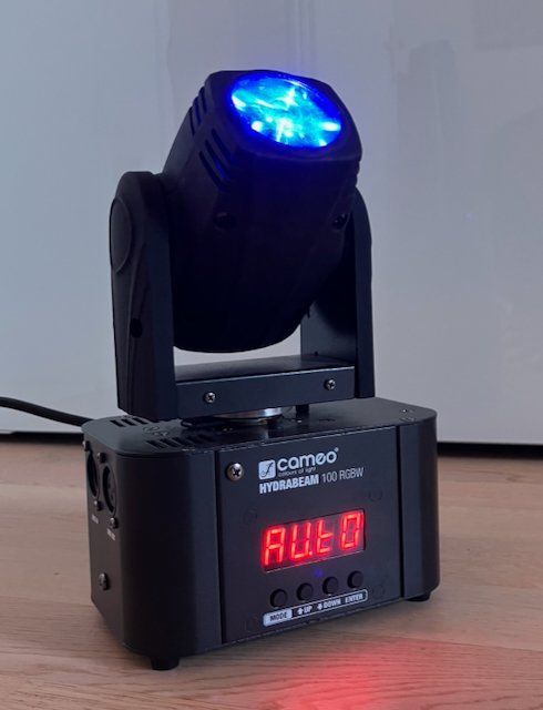 Lampade: Cameo Hydrabeam 100 RGBW – Usato da Lufingen venduto da Imperator3