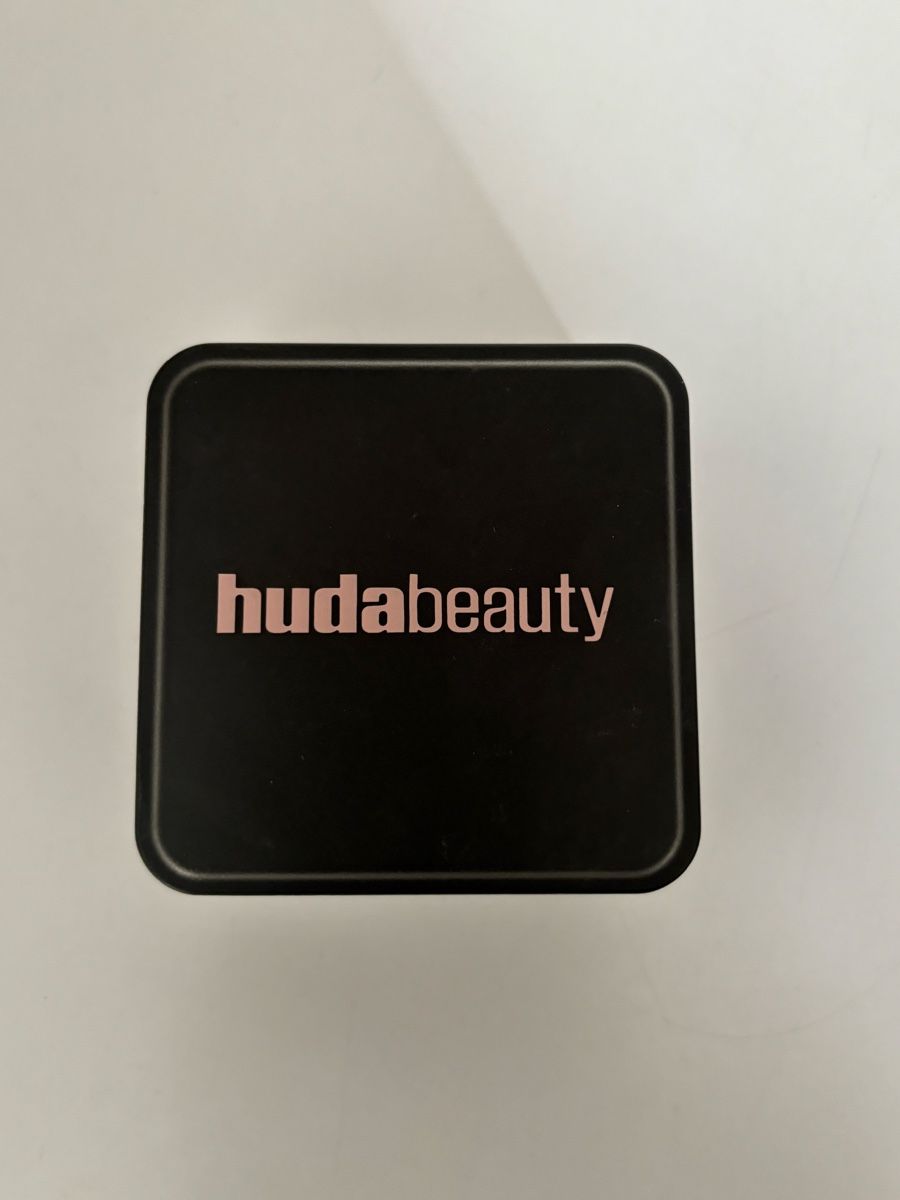 Huda Beauty Make-up: Poudre libre Huda Beauty Pound Cake – Nuovo (secondo la descrizione) da Lausanne venduto da LILI0125 1