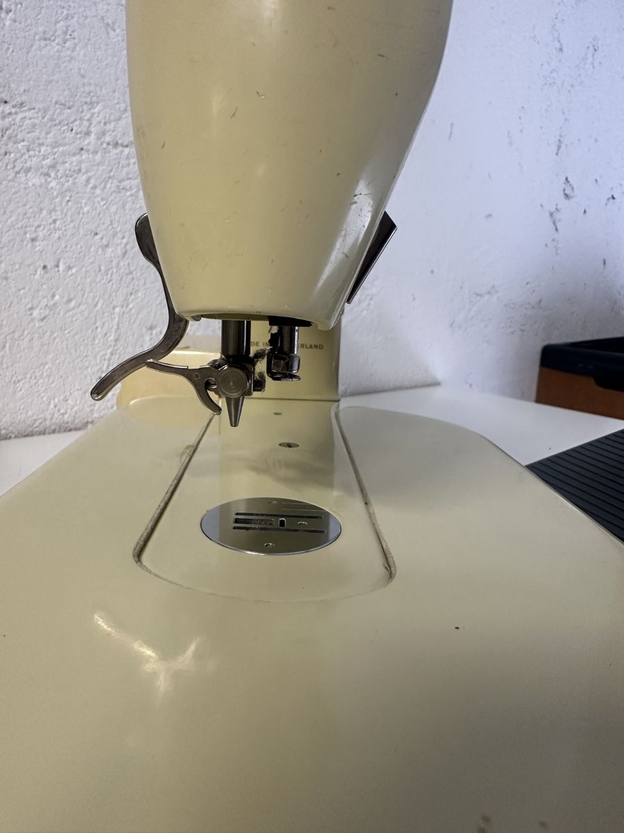 Macchine da cucire: Bernina Minimatic 707 Nähmaschine – Usato da Zetzwil venduto da ZB05 6