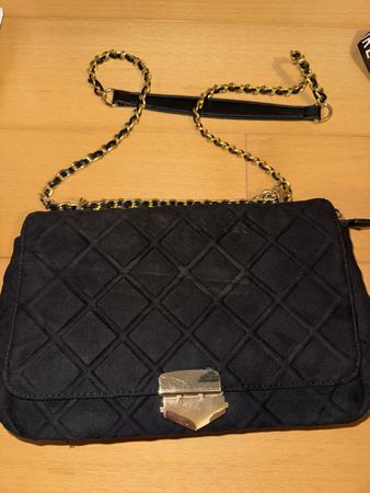Sac à main noir matelassé avec chaîne dorée occasion