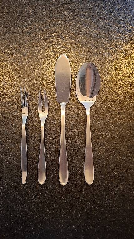 Elettrodomestici da cucina: Fischmesser, Gourmetlöffel, Aufschnittgabel – Usato da Oberlunkhofen venduto da Barbara.Hagenbuch 1