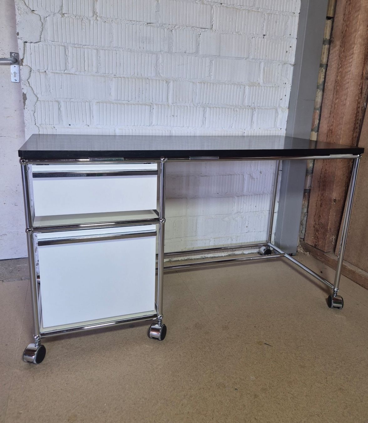 USM Scrivanie: Usm Haller Small Office (Arbeitstisch) – Usato da Nidau venduto da Eisblume 1