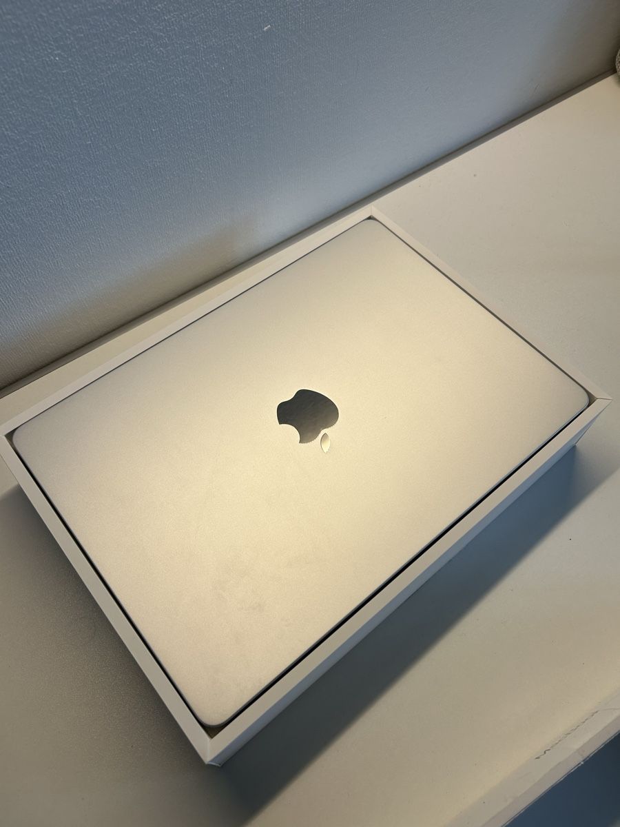 Apple Notebook: Mac Book Air M4 – Nuovo (secondo la descrizione) da Fislisbach venduto da amgt 2