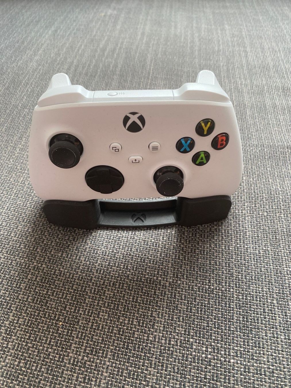 Microsoft Controller: Xbox Series One X / S Controller Stand – Neu (gemäss Beschreibung) aus Bassersdorf von reimerm88