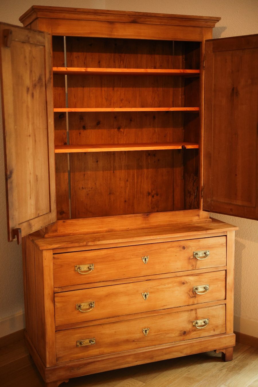 Credenze: Restaurierter Vintage-Cellier – Usato da Bern venduto da QualitySecondHand 6