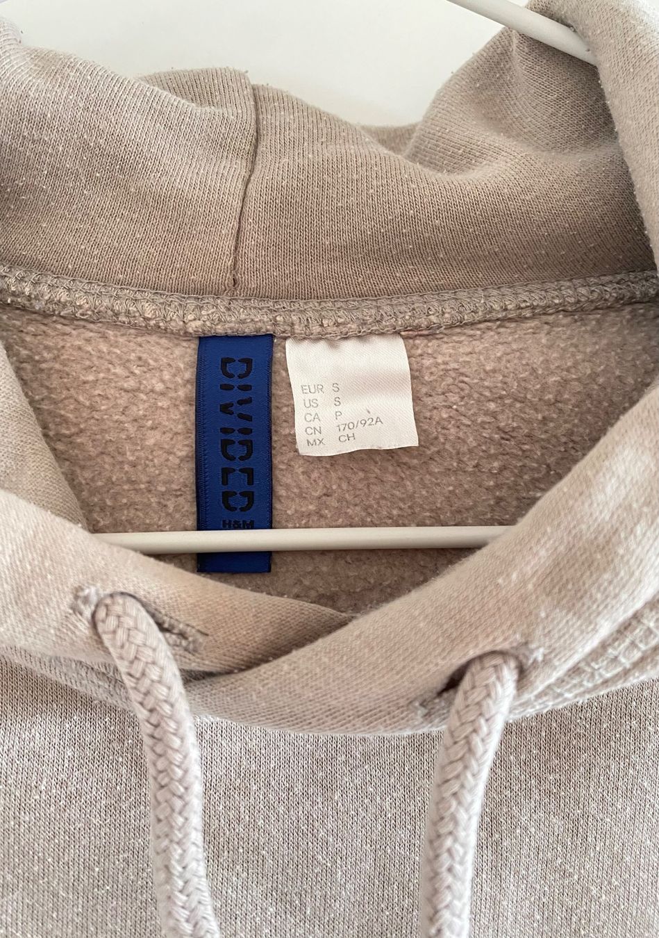 H&M Maglioni & Felpe: H&M Divided Hoodie Beige – Usato da Oberdiessbach venduto da cor_2nrl 2