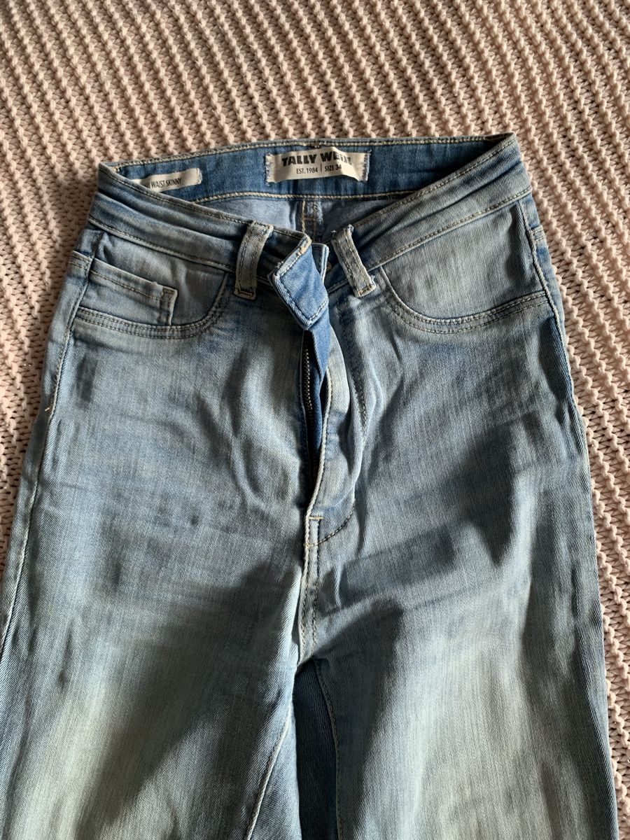 Tally Weijl Pantalons: Jeans skinny – D'occasion à Montreux par Izapeche811