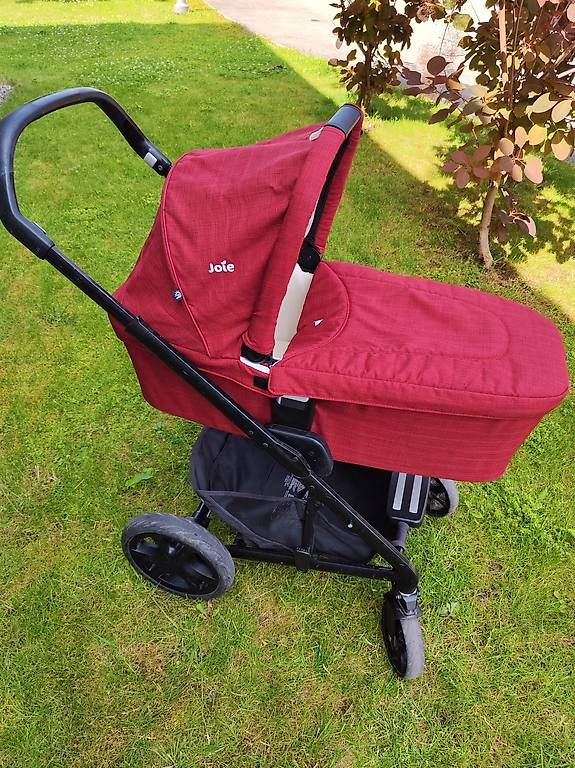 Carrozzine: Poussette 0-4 ans excellente protection contre le soleil – Usato da Saint-Blaise venduto da Elise-