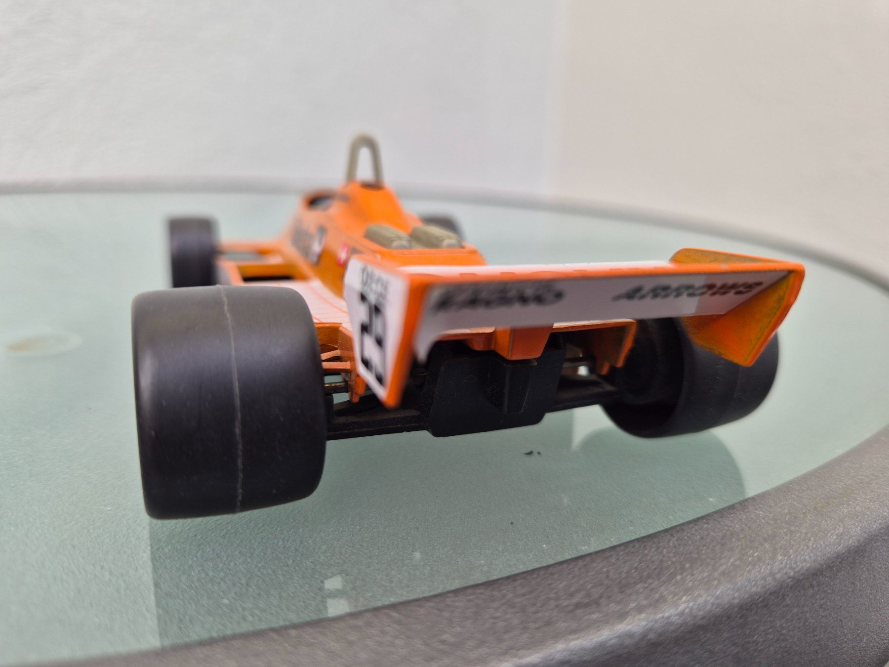 Hot Wheels Modellini d'auto: Arrows beta Formel 1 von Hotwheels 1:25 – Usato da Oberbuchsiten venduto da laffite54 2