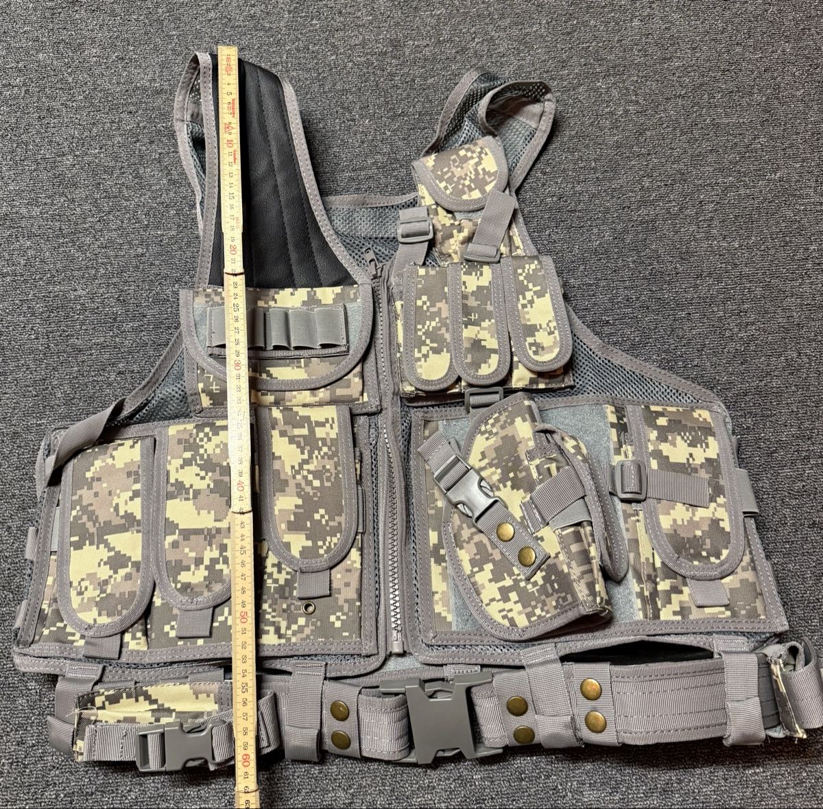 Uniformi: Tactical Einsatzweste Camouflage – Usato da Bauma venduto da Shotgunmann 2